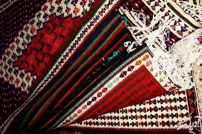 گلیم هرسین از سوغات کرمانشاه گلیم هرسین